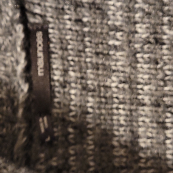 Maurices Sweater L - Picture 2 of 3